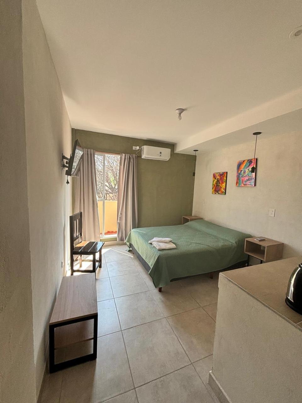 Guest House Салта Екстериор снимка