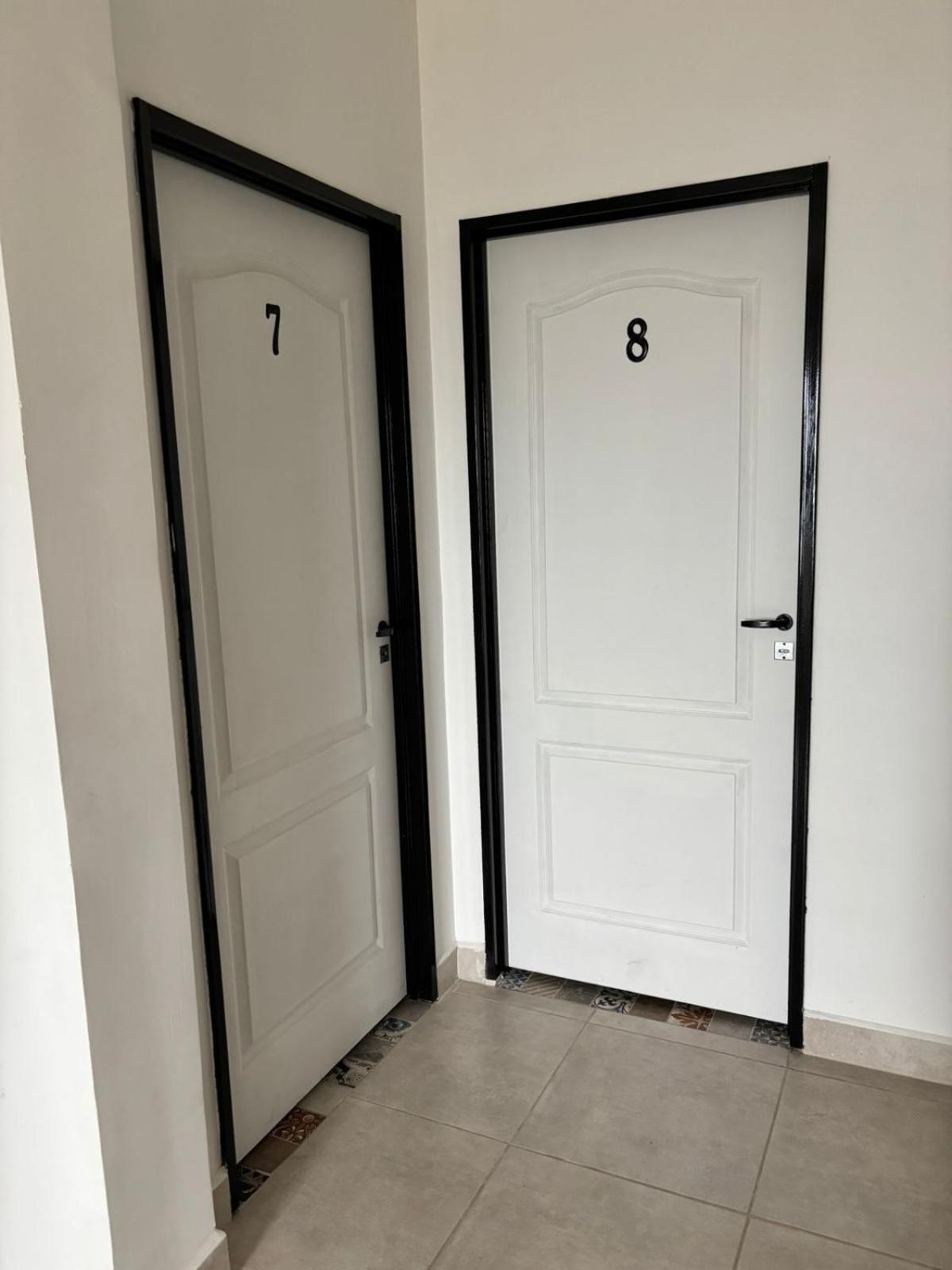 Guest House Салта Екстериор снимка